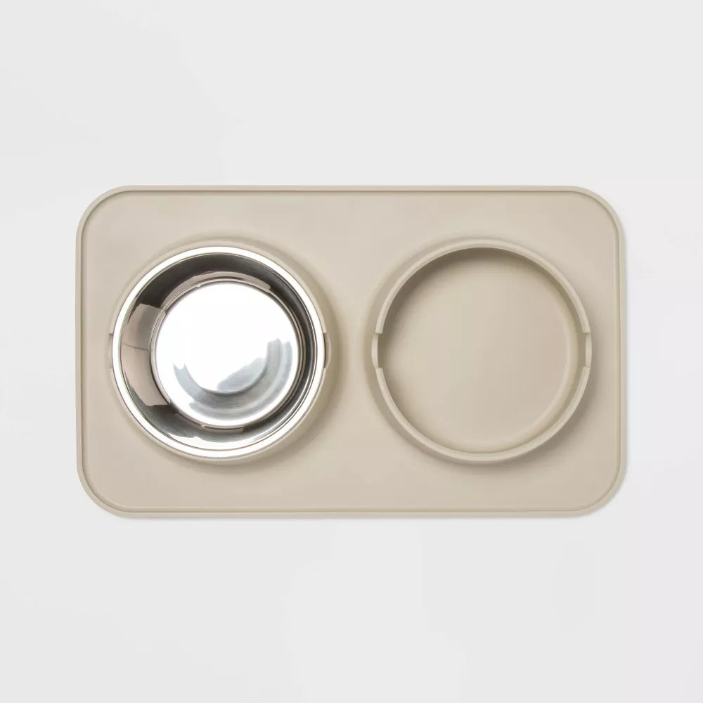Non-Slip Dual-Bowl Pet Feeding Station